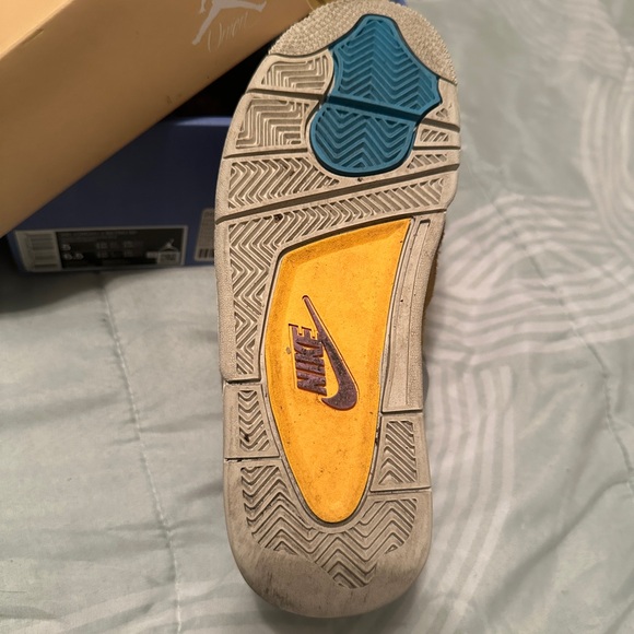 Desert Moss Jordan 4 Unions - Picture 3 of 3